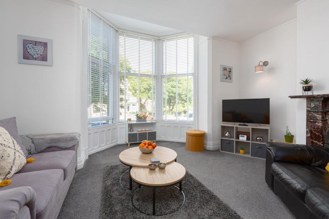 Charles Alexander Short Stay - Clifton Drive Beach Retreat Lytham St Annes Dış mekan fotoğraf
